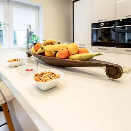 Lux Hedonistic Life Aparthotel Novi Sad